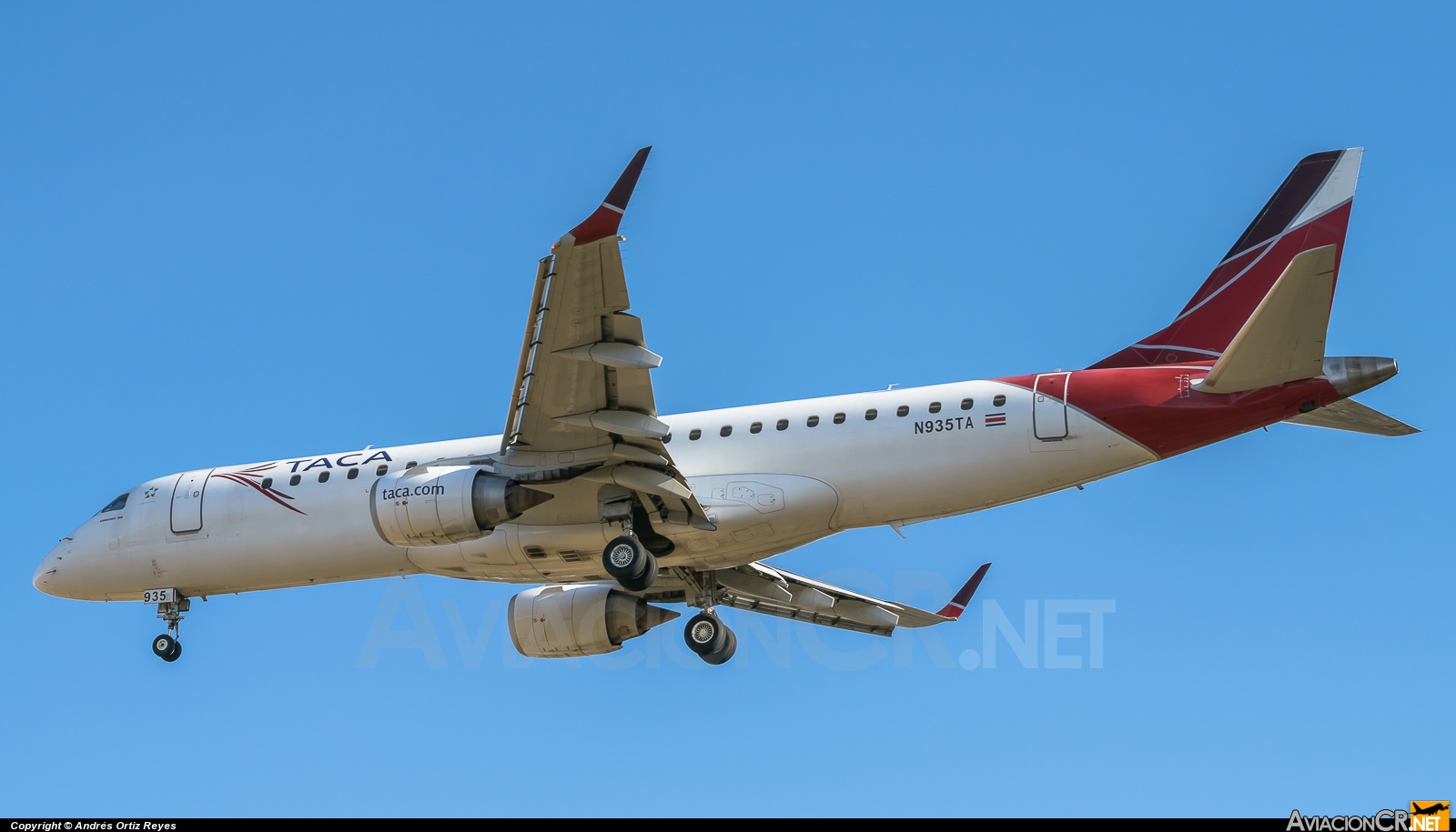 N935TA - Embraer 190-100IGW - TACA