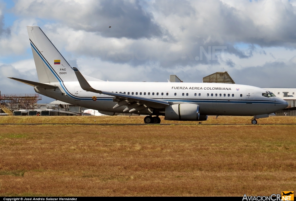 FAC0001 - Boeing 737-74V(BBJ) - Fuerza Aérea Colombiana