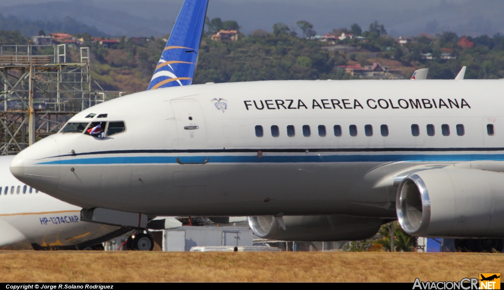 FAC0001 - Boeing 737-74V(BBJ) - Fuerza Aérea Colombiana