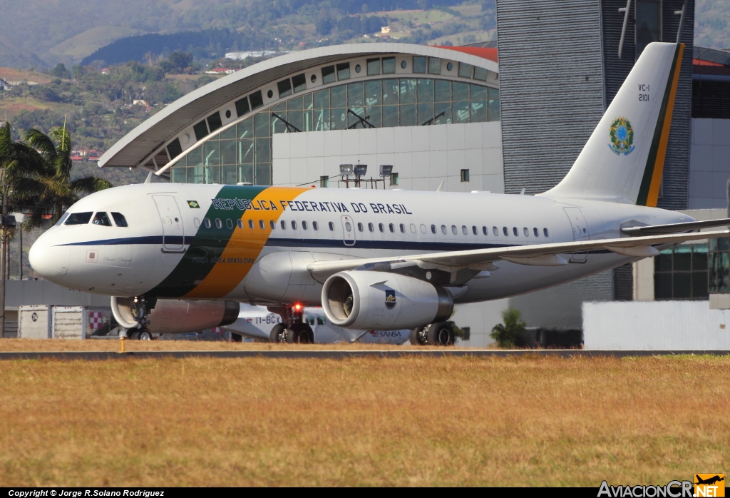FAB2101 - Airbus A319-133X CJ - Fuerza Aérea Brasileña