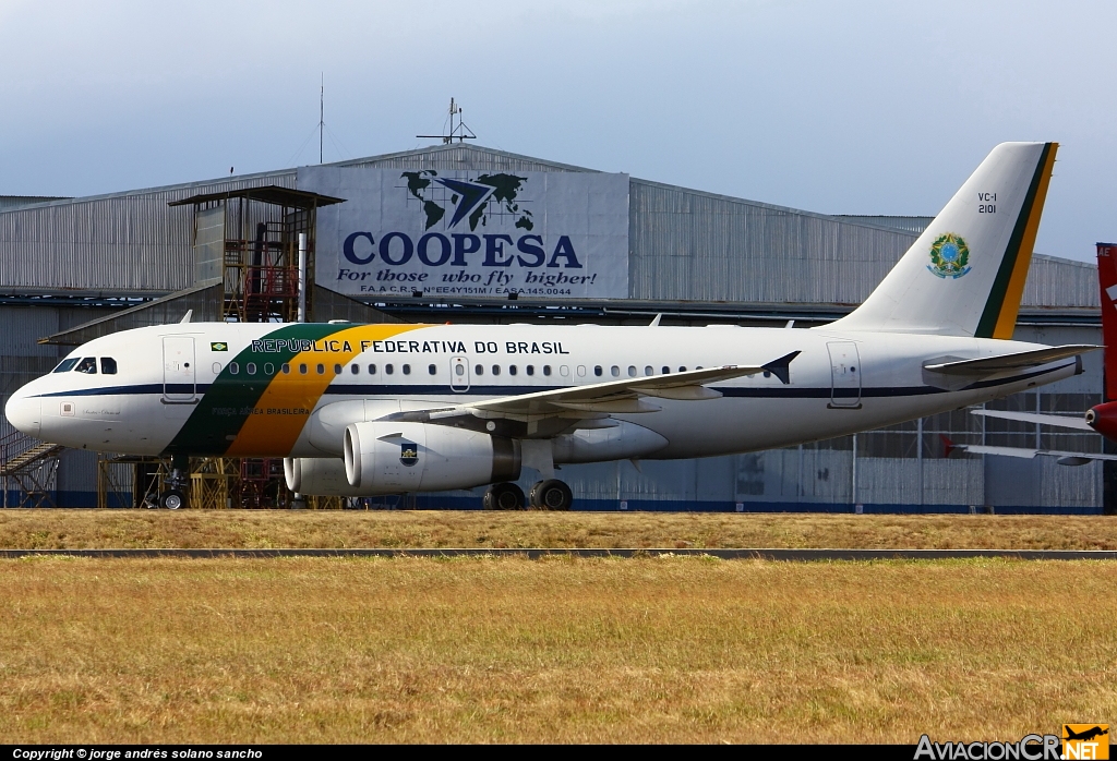 FAB2101 - Airbus A319-133X CJ - Fuerza Aérea Brasileña