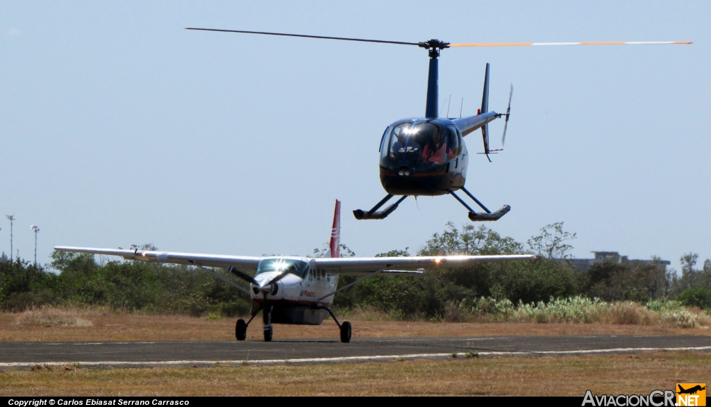 HP-4000HC - Robinson R44  - Helipan