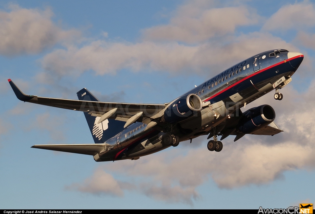 XA-AAM - Boeing 737-752 - Aeromexico