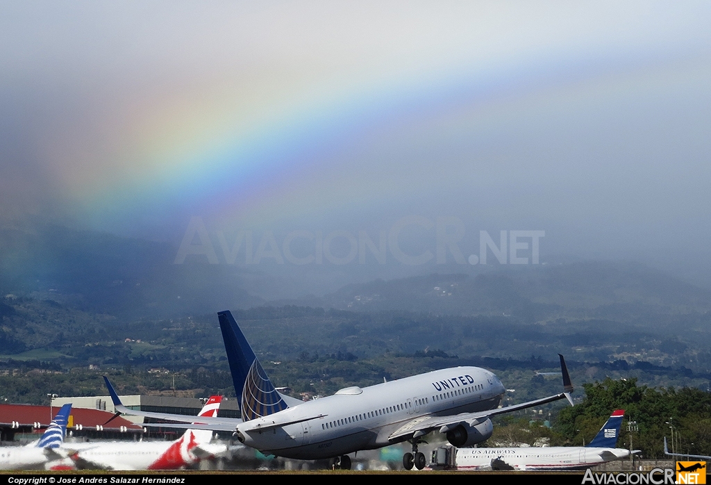 N87507 - Boeing 737-824 - United Airlines