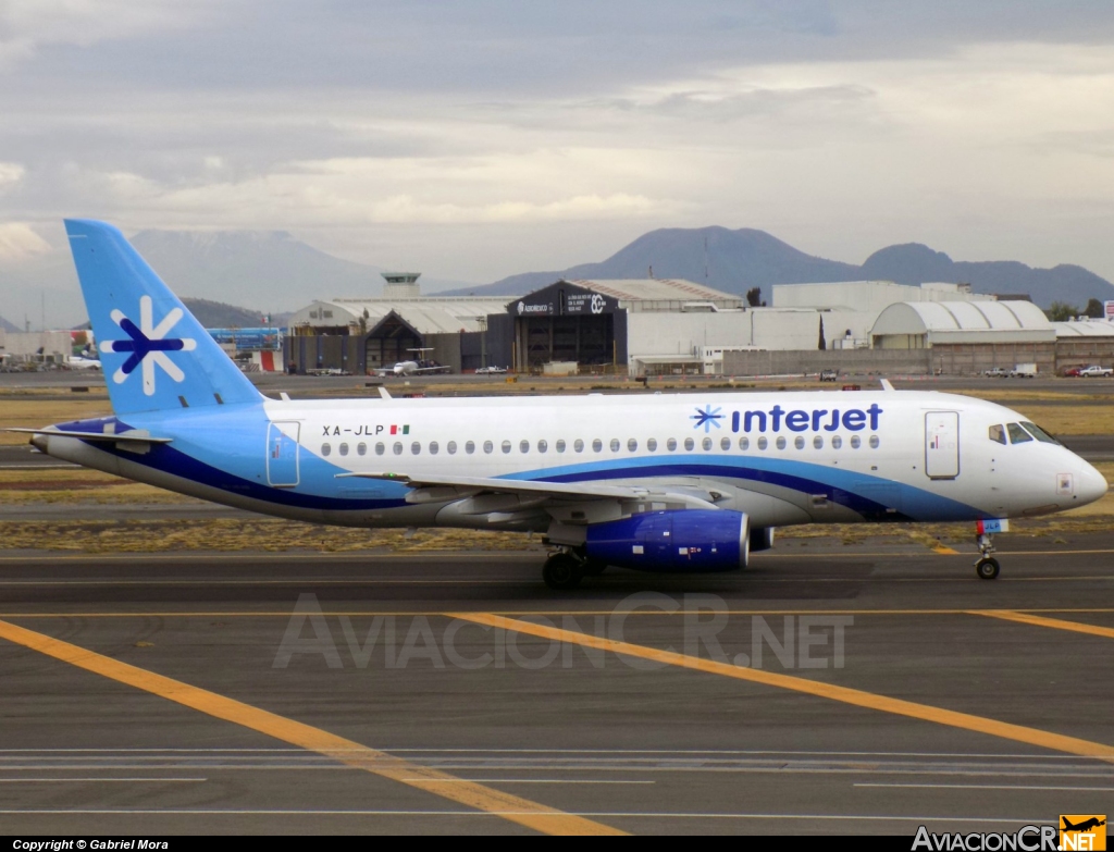 XA-JLP - Sukhoi Superjet 100-95B - Interjet