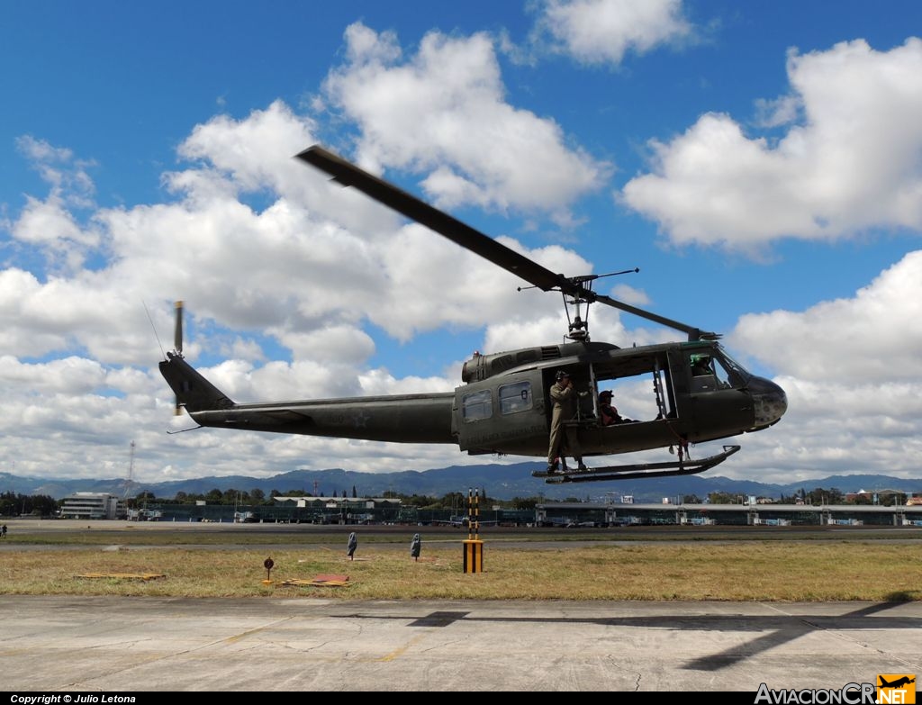 100 - Bell UH-1 (Genérico) - Fuerza Aérea Guatemalteca