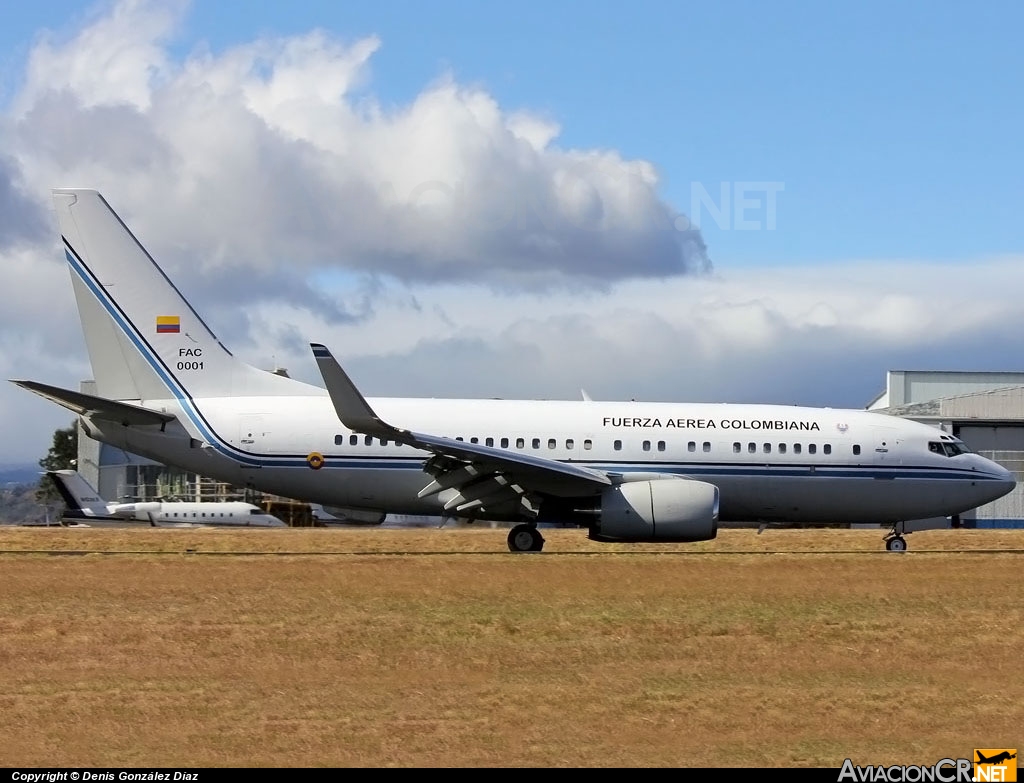 FAC0001 - Boeing 737-74V(BBJ) - Fuerza Aérea Colombiana