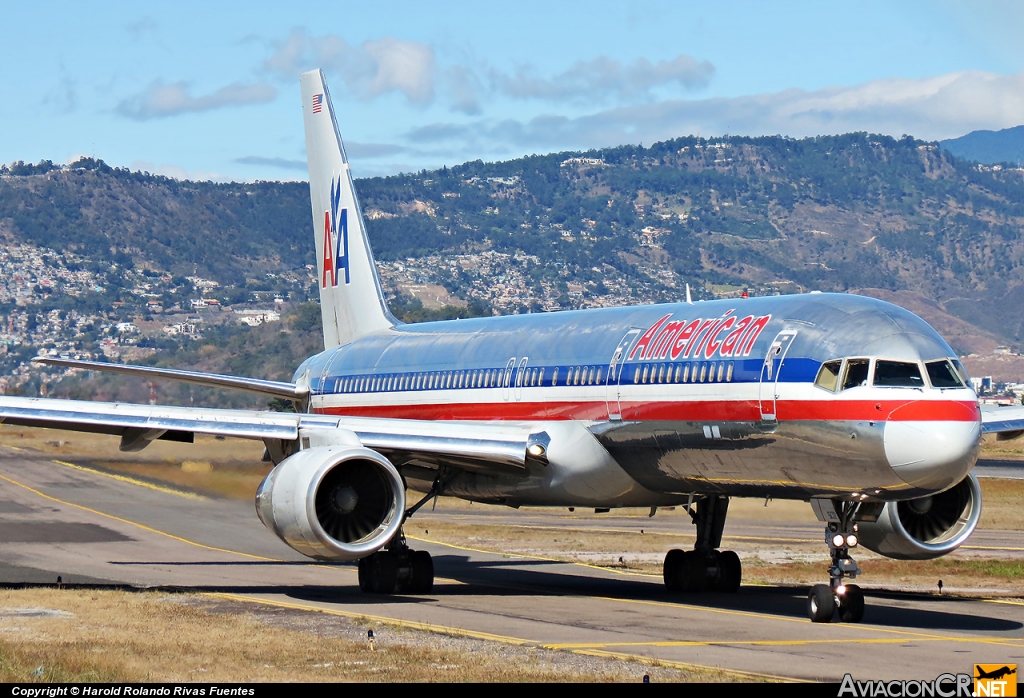 N656AA - Boeing 757-223 - American Airlines