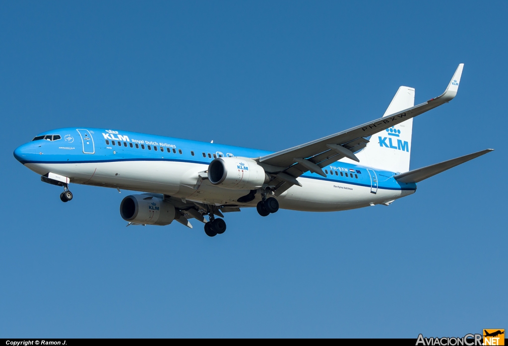 PH-BXW - Boeing 737-8K2 - KLM - Royal Dutch Airlines
