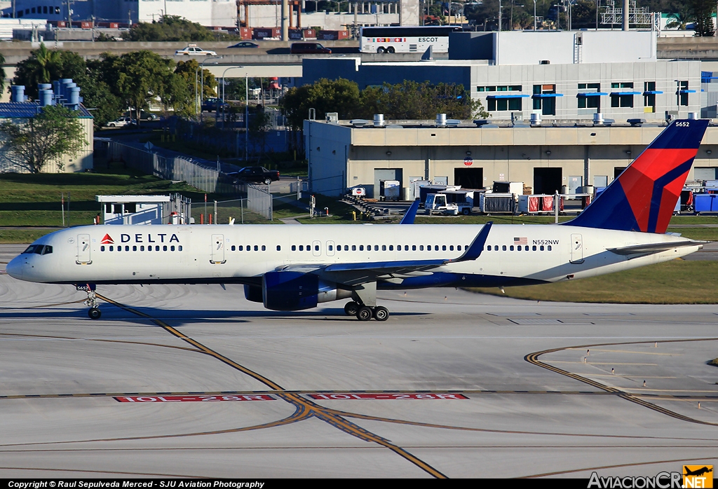 N552NW - Boeing 757-251 - Delta (Northwest Airlines)