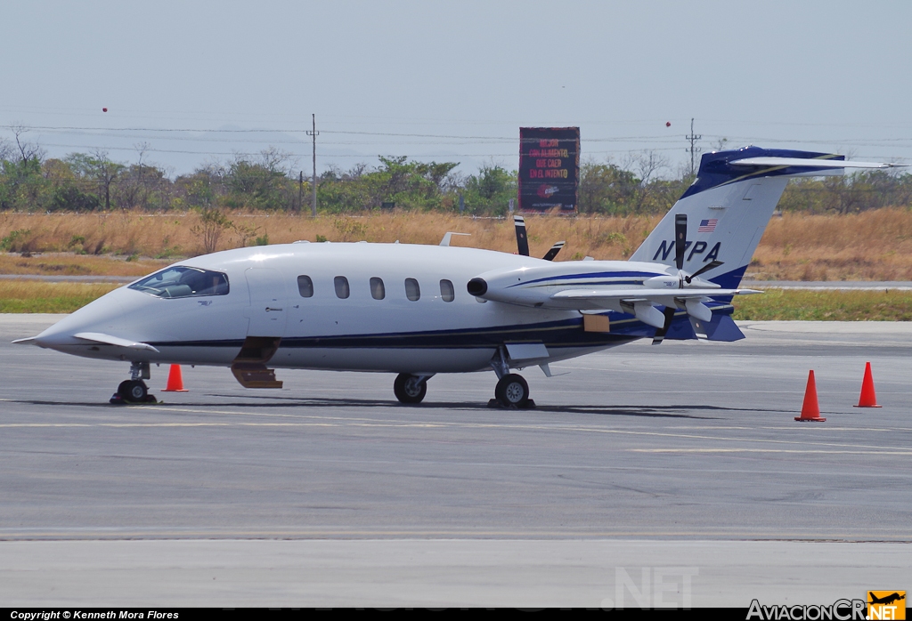 N7PA - Piaggio P-180 Avanti - Privado