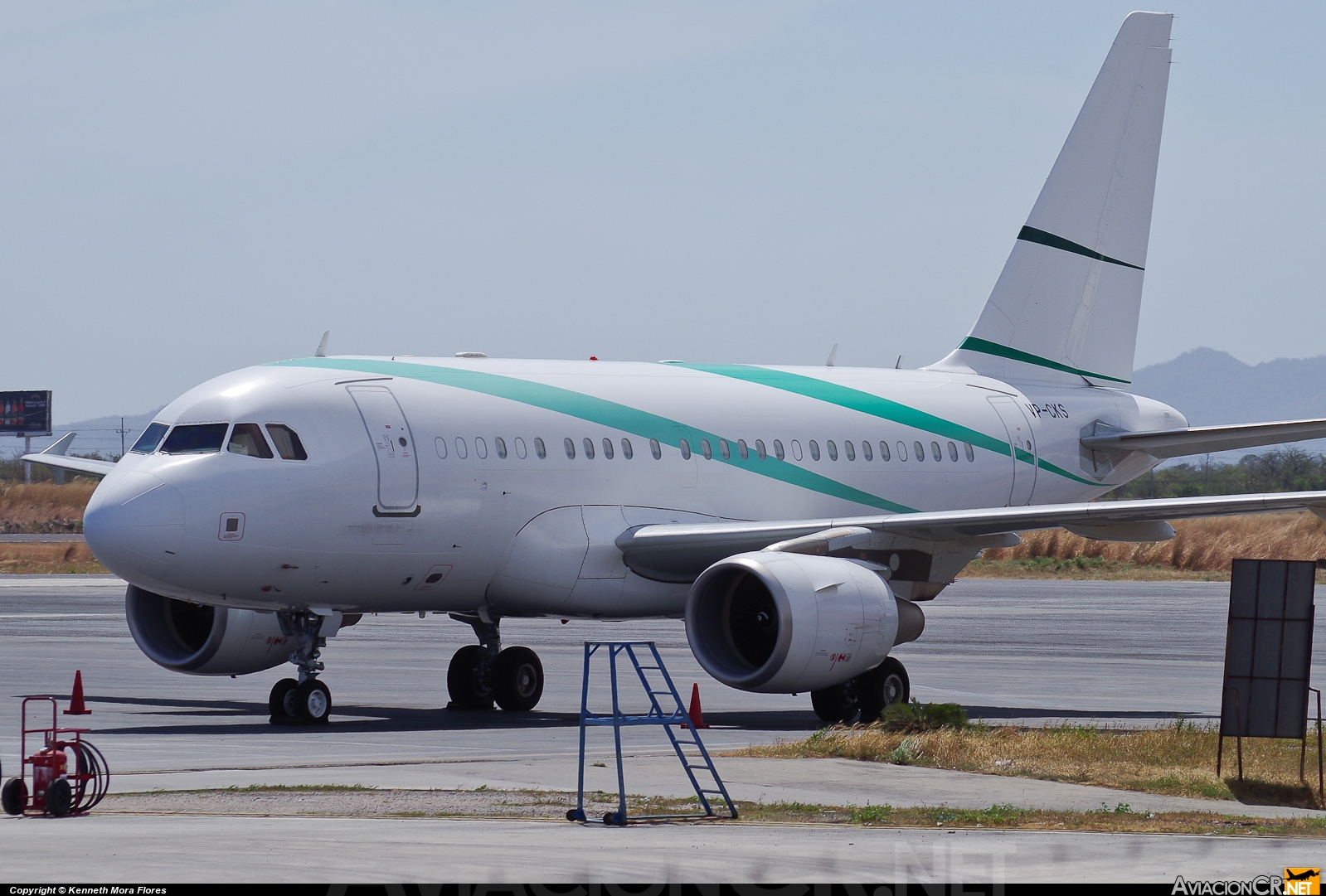 VP-CKS - Airbus ACJ318 (A318-112/CJ) - Privado