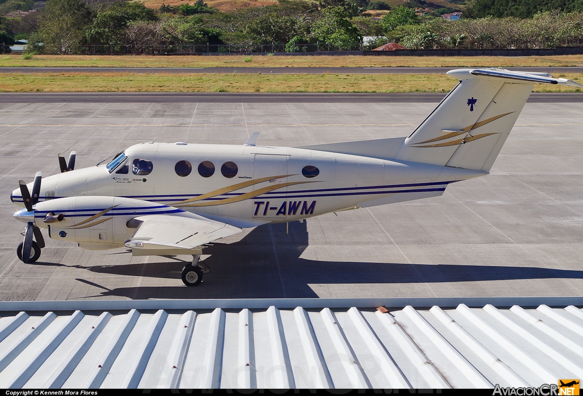 TI-AWM - Beechcraft King Air F90 - Privado