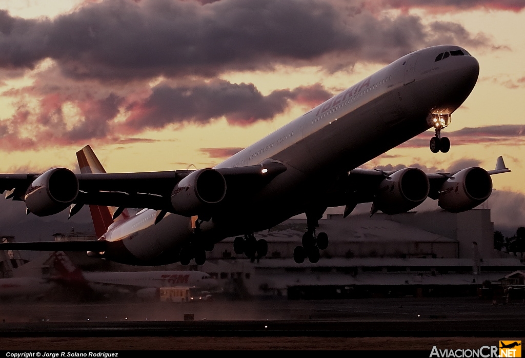 EC-LFS - Airbus A340-642 - Iberia