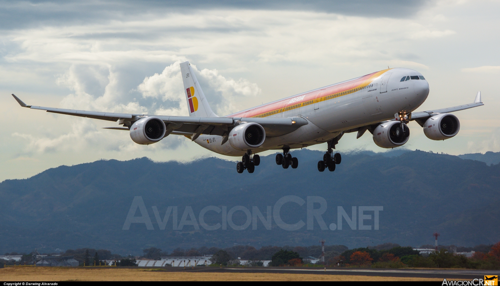 EC-JFX - Airbus A340-642 - Iberia