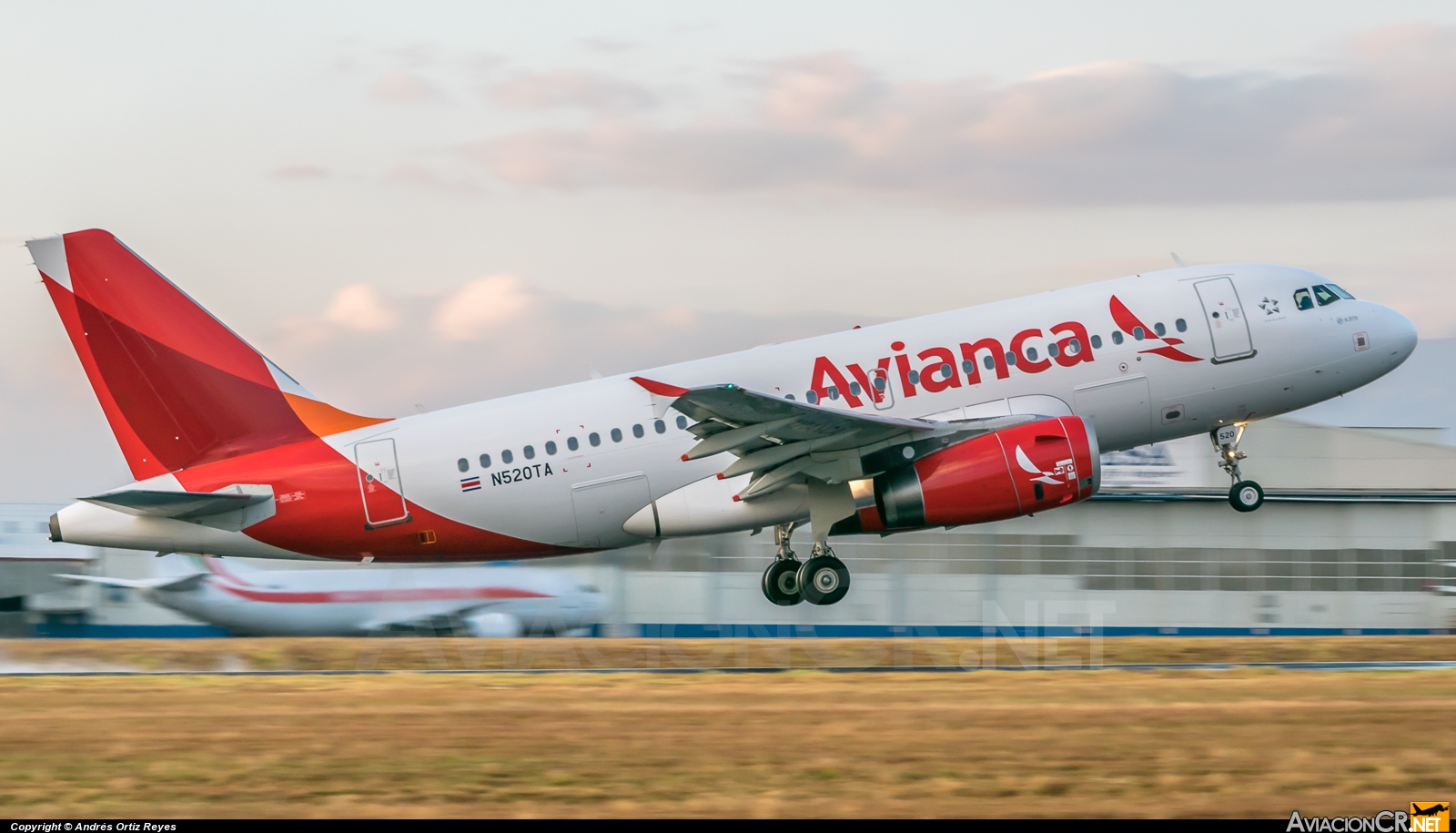 N520TA - Airbus A319-132 - TACA