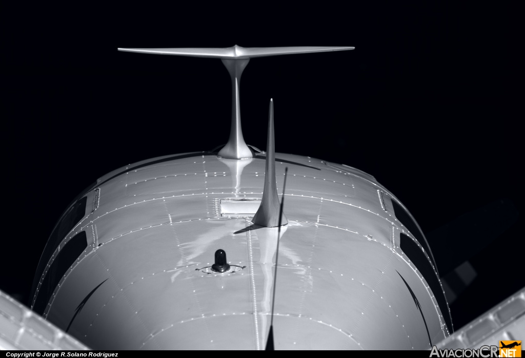 TI-BFK - Beechcraft V35 Bonanza - Aerotica Escuela de Aviación