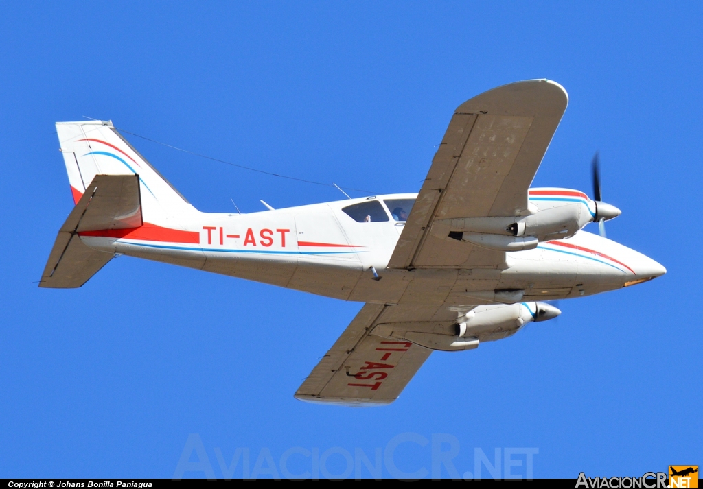 TI-AST - Piper PA-23-250 Aztec E - Aviones Taxi Aéreo S.A (ATASA)
