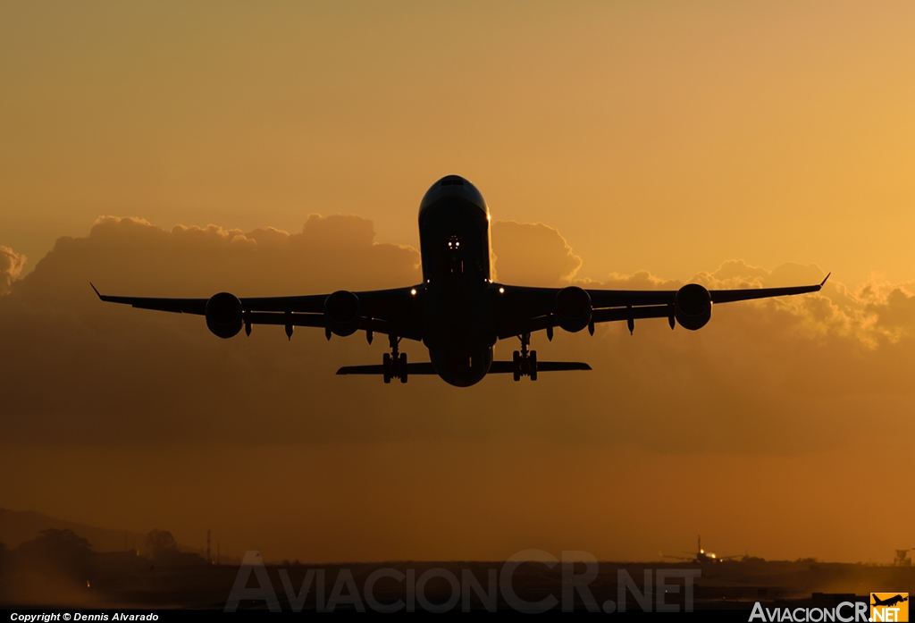 EC-LFS - Airbus A340-642 - Iberia