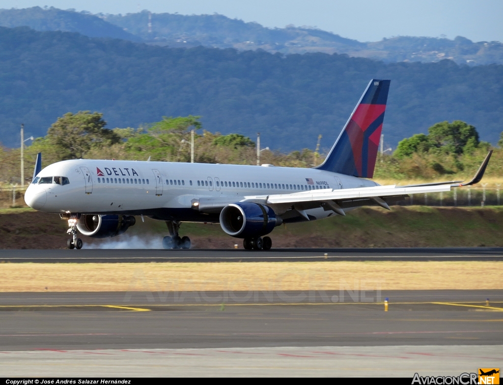 N699DL  - Boeing 757-232 - Delta Airlines