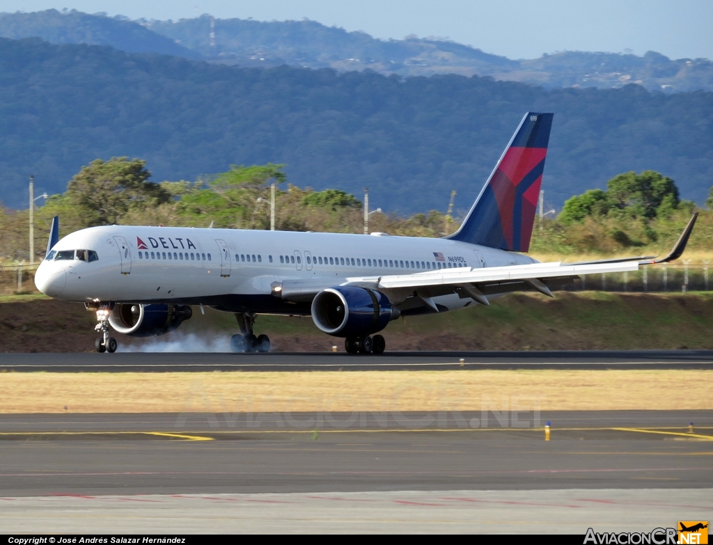 N699DL  - Boeing 757-232 - Delta Airlines