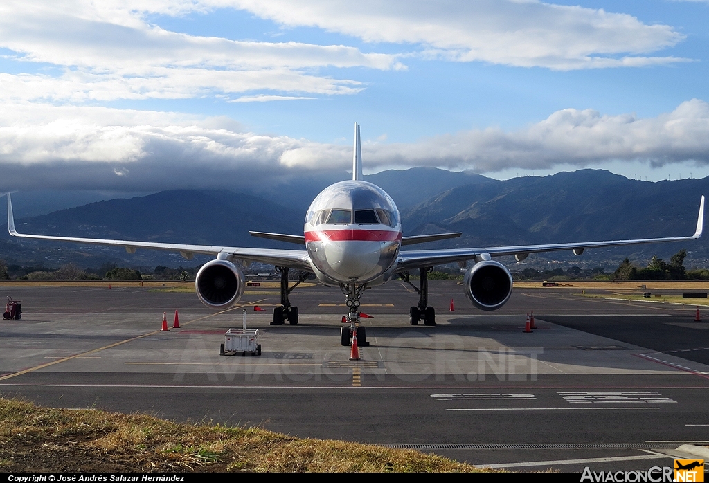 N604AA - Boeing 757-223 - American Airlines