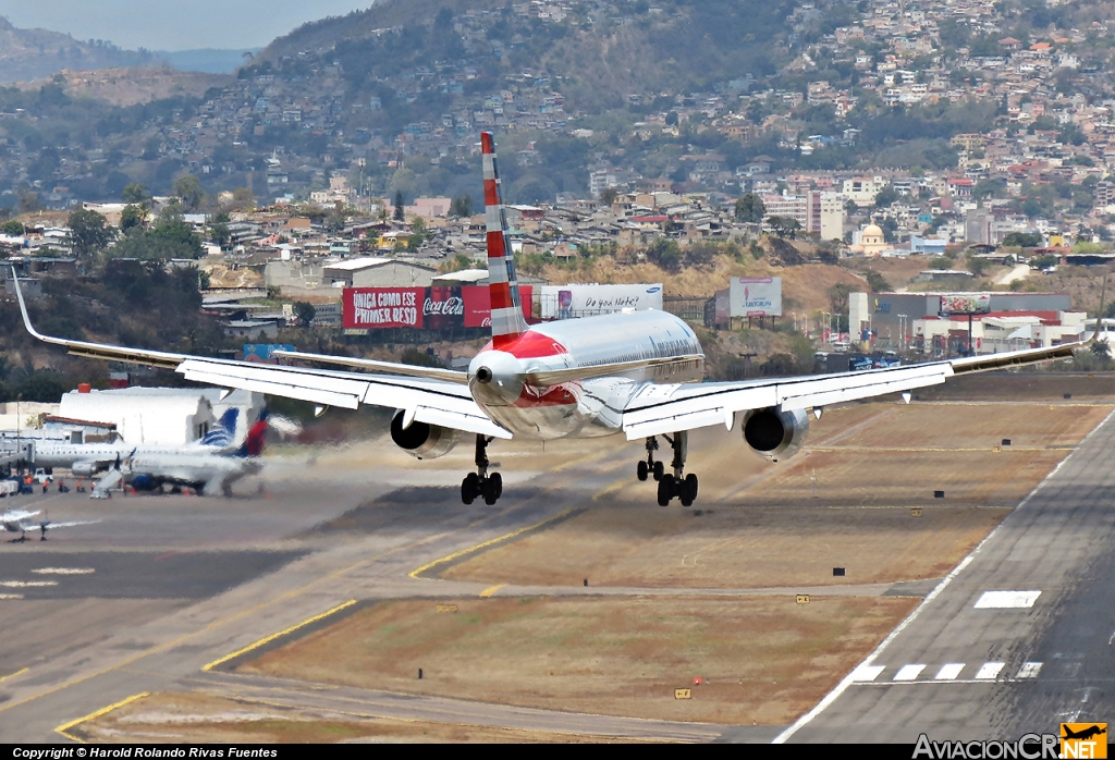 N186AN - Boeing 757-223 - American Airlines