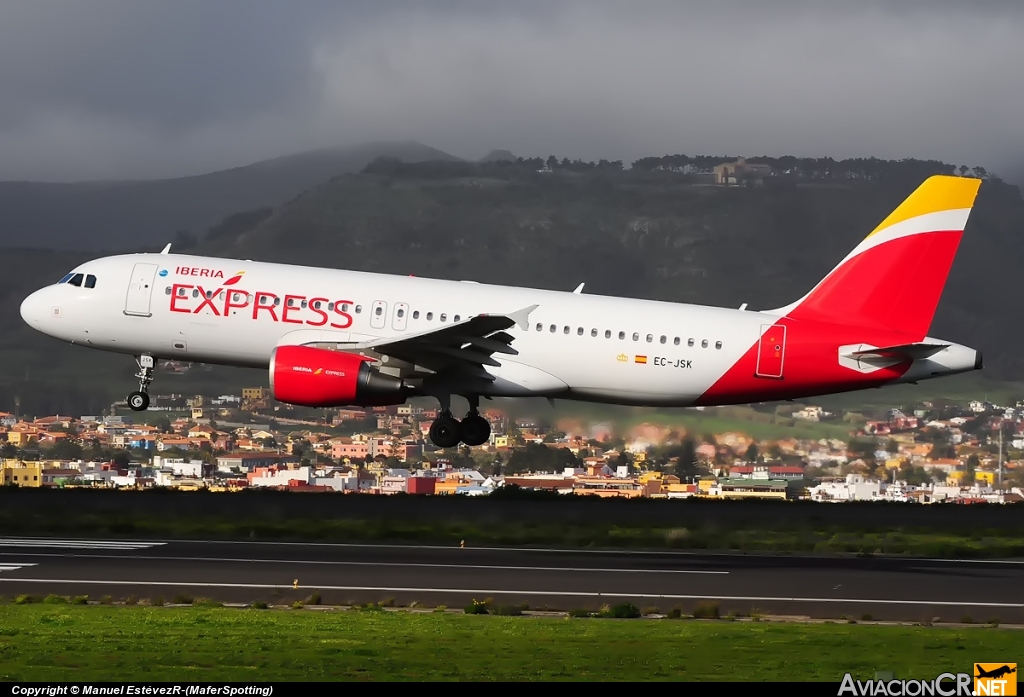 EC-JSK - Airbus A320-214 - Iberia