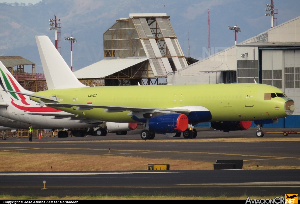 OE-IDT - Airbus A320-232 - TAM Linhas Aéreas