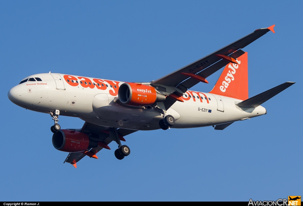 G-EZIY - Airbus A319-111 - EasyJet Airlines