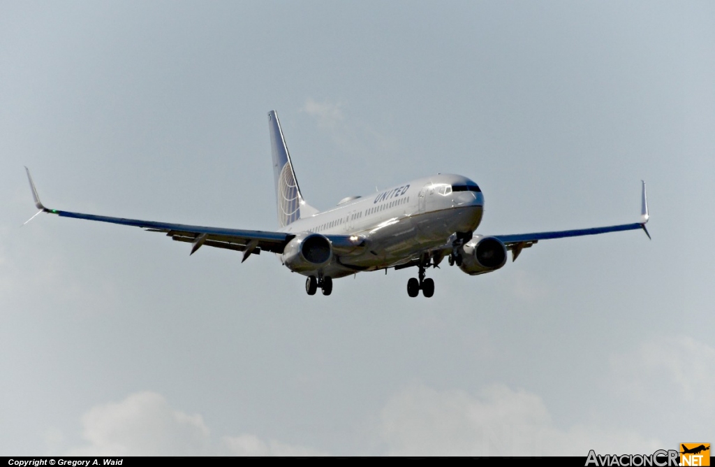 N37267 - Boeing 737-824 - United Airlines