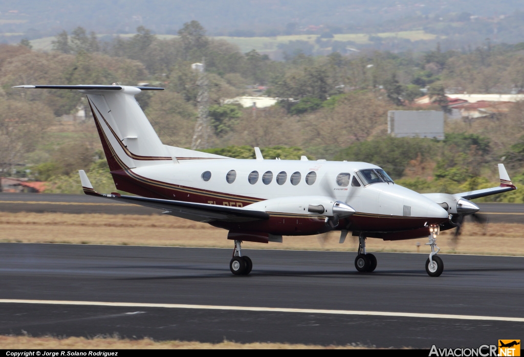 TI-BFR - Beechcraft Super King Air 350 (B300) - Privado