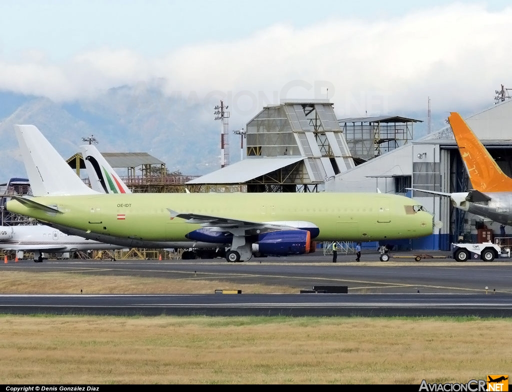 OE-IDT - Airbus A320-232 - TAM Linhas Aéreas