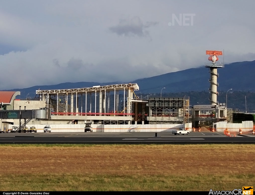 MROC - Aeropuerto - Vista de Aeropuerto
