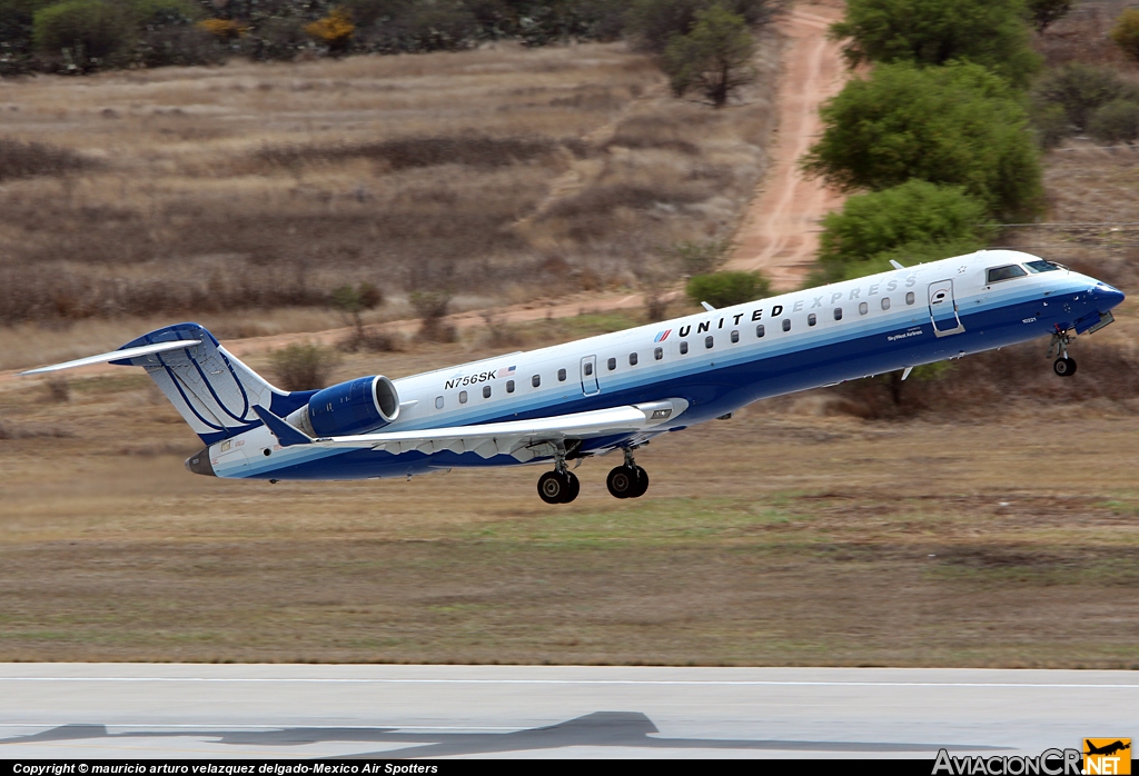 N756SK - Bombardier CRJ-701 - United Express (SkyWest Airlines)