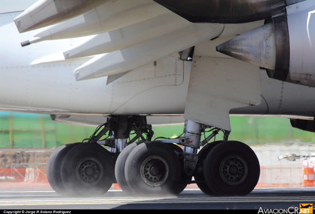 EC-JLE - Airbus A340-642 - Iberia