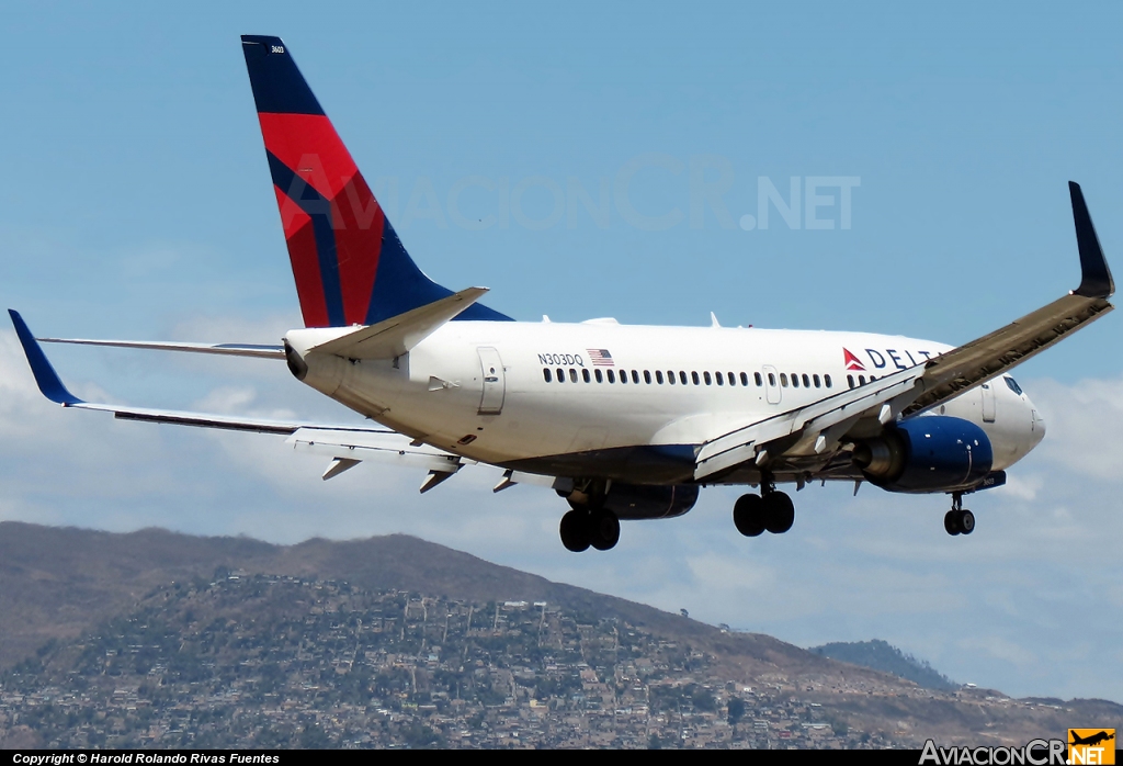 N303DQ - Boeing 737-732 - Delta Air Lines