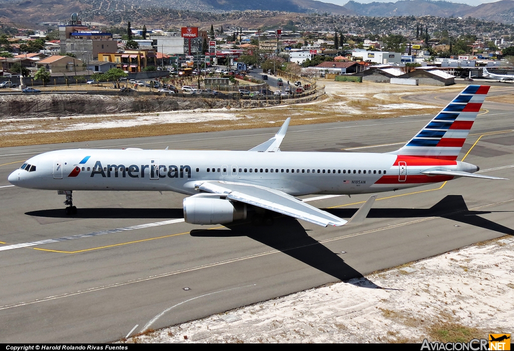 N185AN - Boeing 757-223 - American Airlines