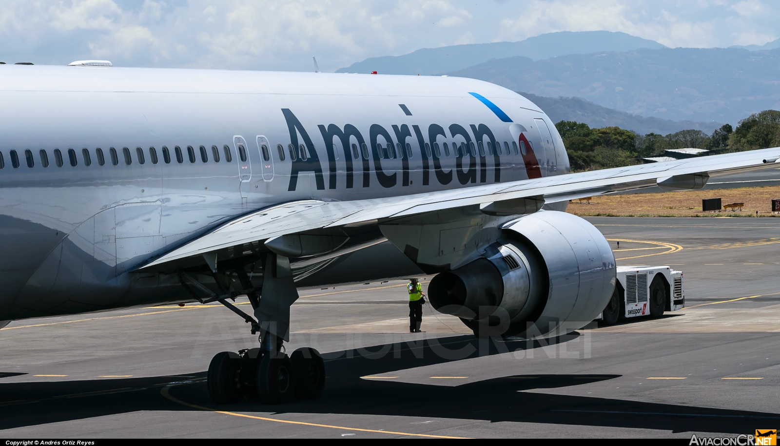 N348AN - Boeing 767-323/ER - American Airlines