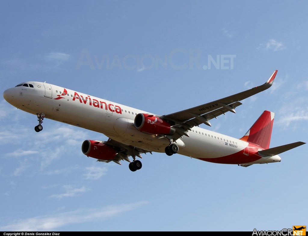 N692AV - Airbus A321-231 - Avianca
