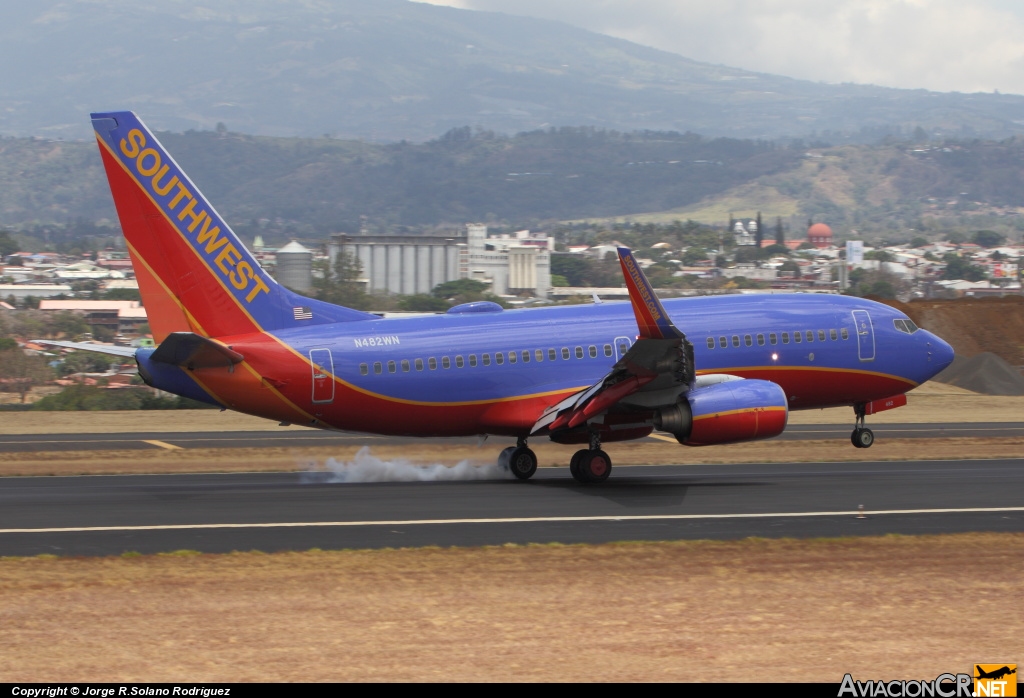 N482WN - Boeing 737-7H4 - Southwest Airlines