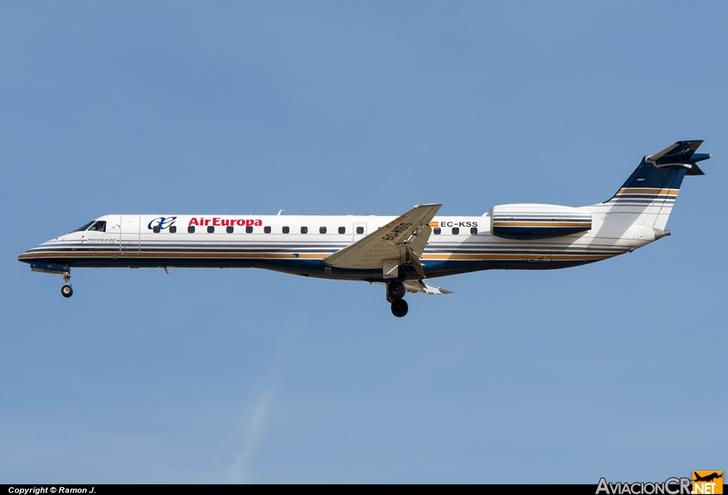 EC-KSS - Embraer Embraer EMB-145LR (ERJ-145LR) - Privilege Style
