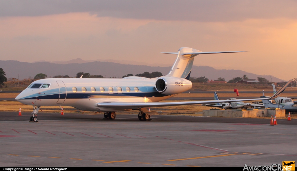 N8833 - Gulfstream G650 - Privado