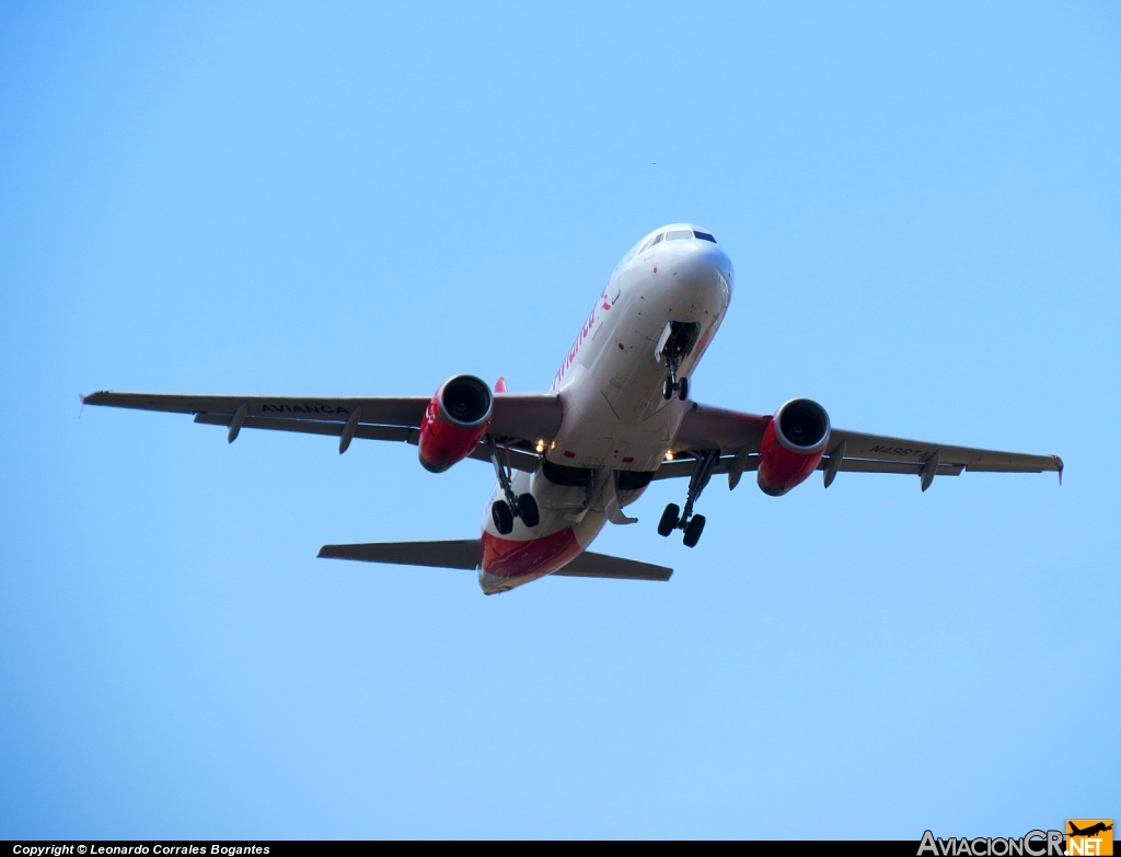 N496TA - Airbus A320-233 - Avianca
