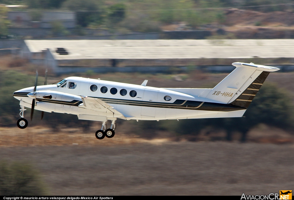 XB-HHA - Beechcraft Super King Air 300 - Privado