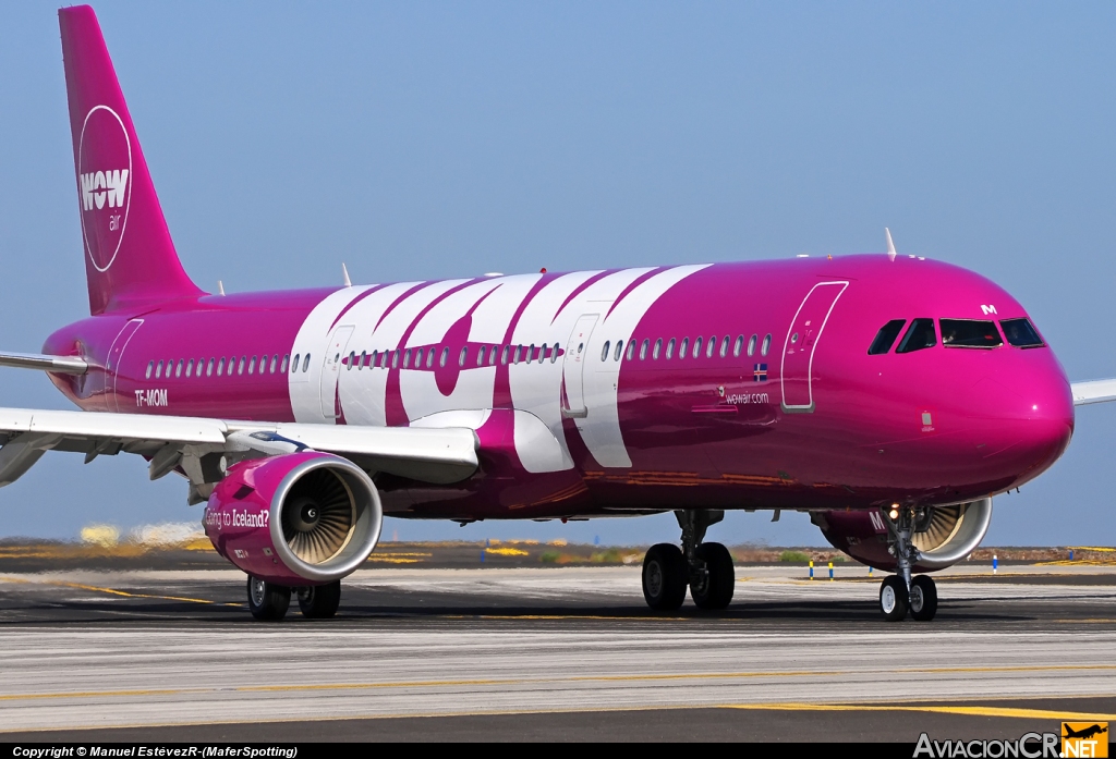 TF-MOM - Airbus A321-211 - WOW Air