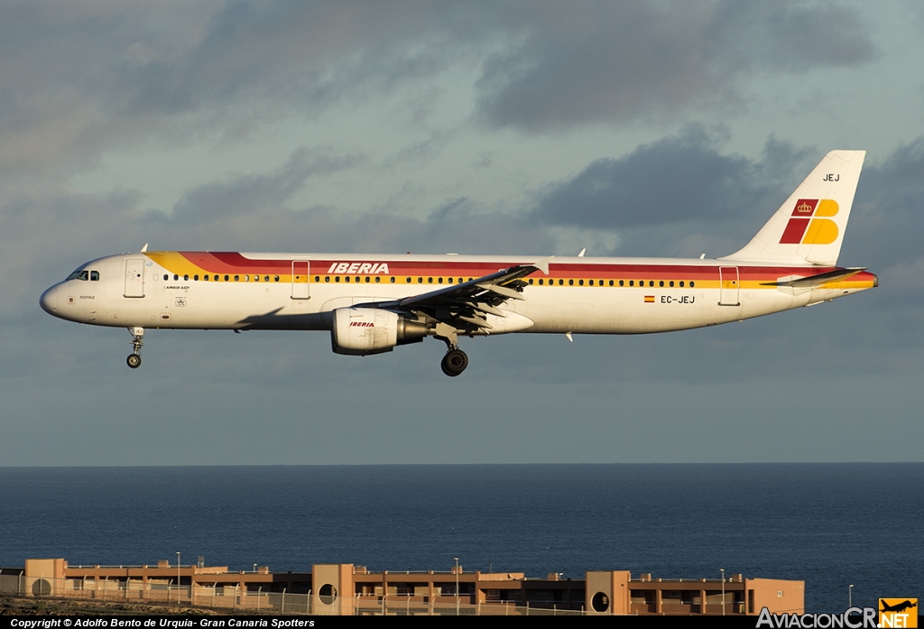 EC-JEJ - Airbus A321-211 - Iberia