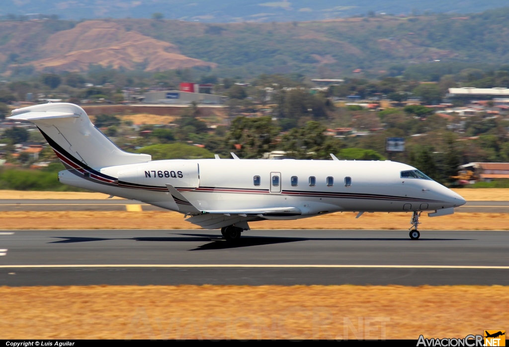 N768QS - Bombardier BD-100-1A10 Challenger 300 - Privado