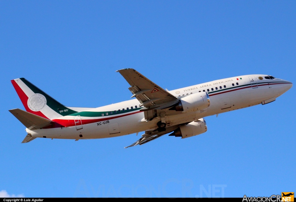 XC-UJB - Boeing 737-33A - Fuerza Aerea Mexicana