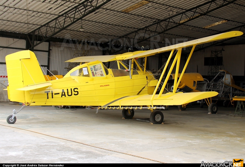 TI-AUS - Grumman Ag Cat 64 - Desconocida 